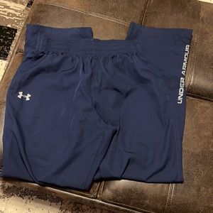Men’s Under Armour loose fit pants